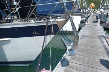 HALLBERG RASSY 49