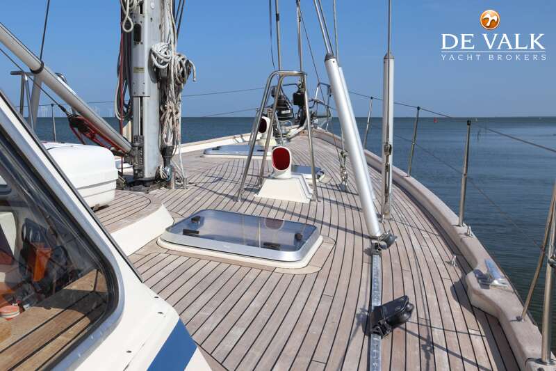 HALLBERG RASSY 49