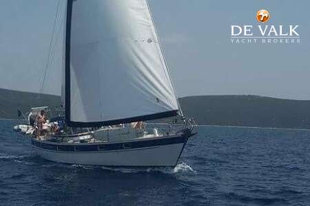 HALLBERG RASSY 49