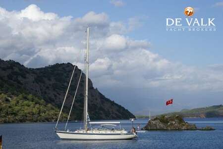 HALLBERG RASSY 53