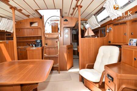 HALLBERG RASSY 53