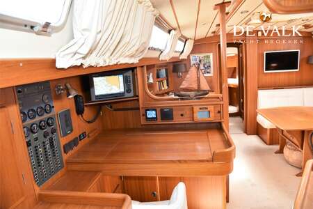 HALLBERG RASSY 53
