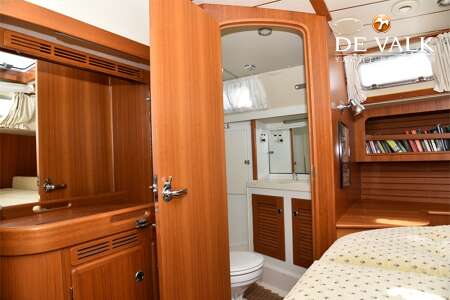 HALLBERG RASSY 53