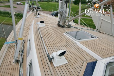 HALLBERG RASSY 54