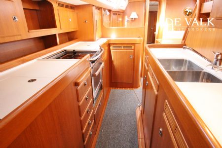 HALLBERG RASSY 54