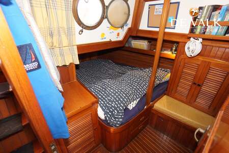 HANS CHRISTIAN 48T