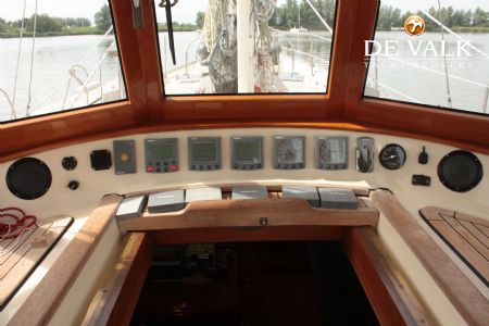 HANS CHRISTIAN 48T