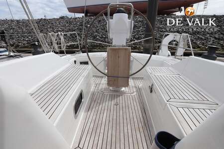 HANSE 325