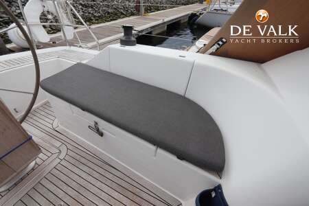 HANSE 325