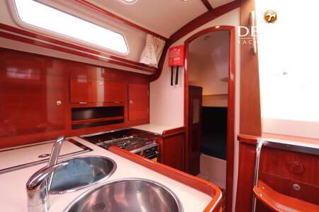 HANSE 371