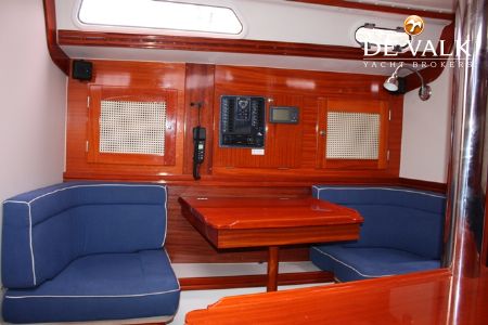 HANSE 371