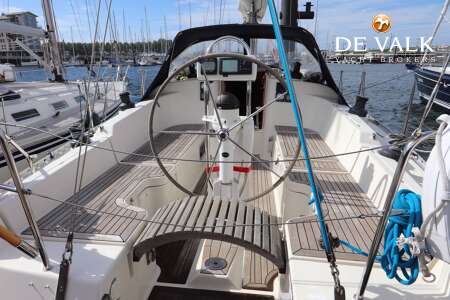HANSE 371