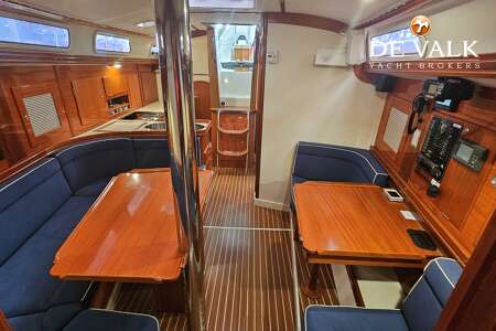 HANSE 371