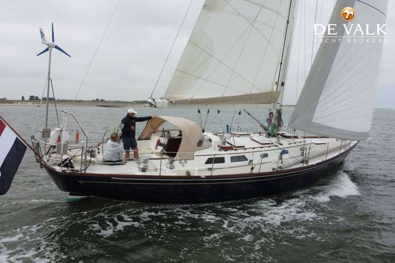 HINCKLEY SOU'WESTER 52