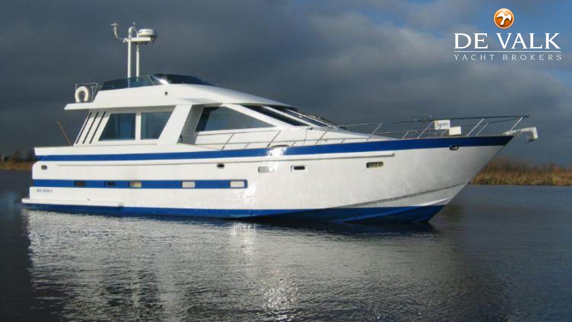 hoek 51 yacht for sale