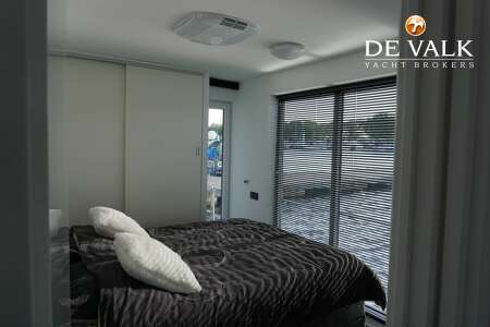 HOUSEBOAT 19.50 METER