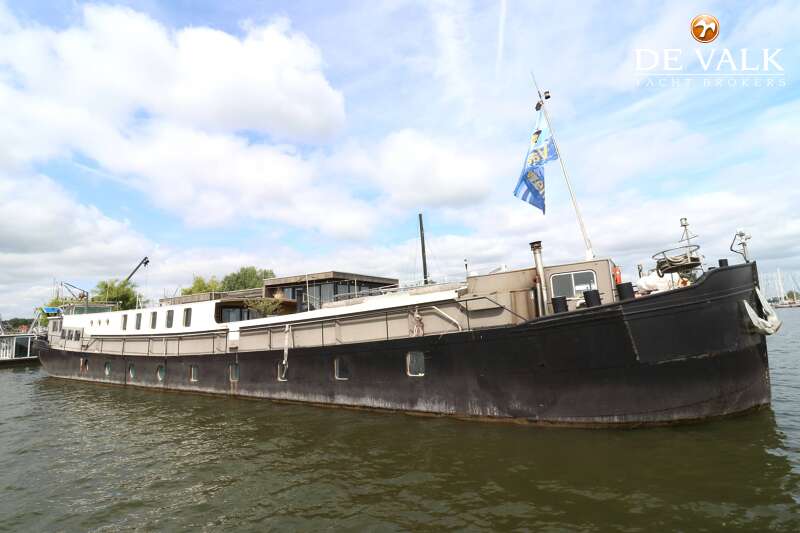 HOUSEBOAT WATERLOFT LUXEMOTOR