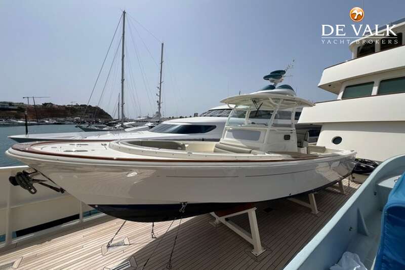 HUNT CENTRE CONSOLE 34 TENDER