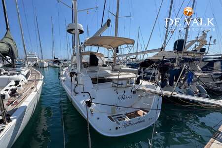 HUNTER 50 CENTER COCKPIT