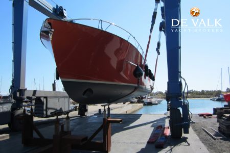 INFINITY 501 motor yacht for sale | De Valk Yacht broker