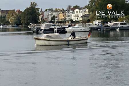 INTERBOAT 25