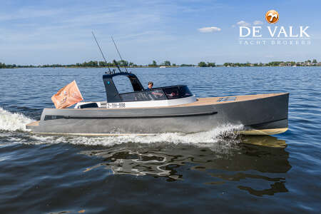 JAVELIN 10.10  width=