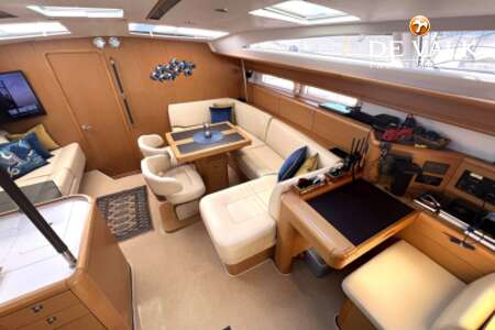 JEANNEAU 53