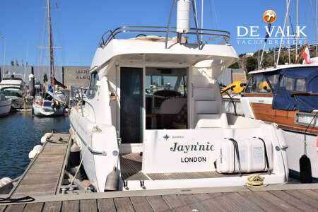 JEANNEAU PRESTIGE 32.