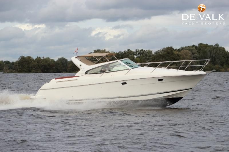 JEANNEAU PRESTIGE 34 motor yacht for sale De Valk Yacht broker