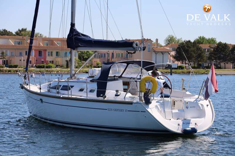 JEANNEAU SUN ODYSSEY 37