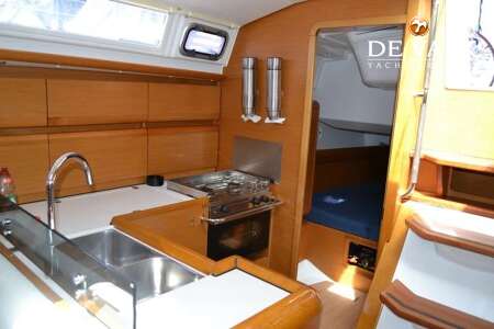 JEANNEAU SUN ODYSSEY 439