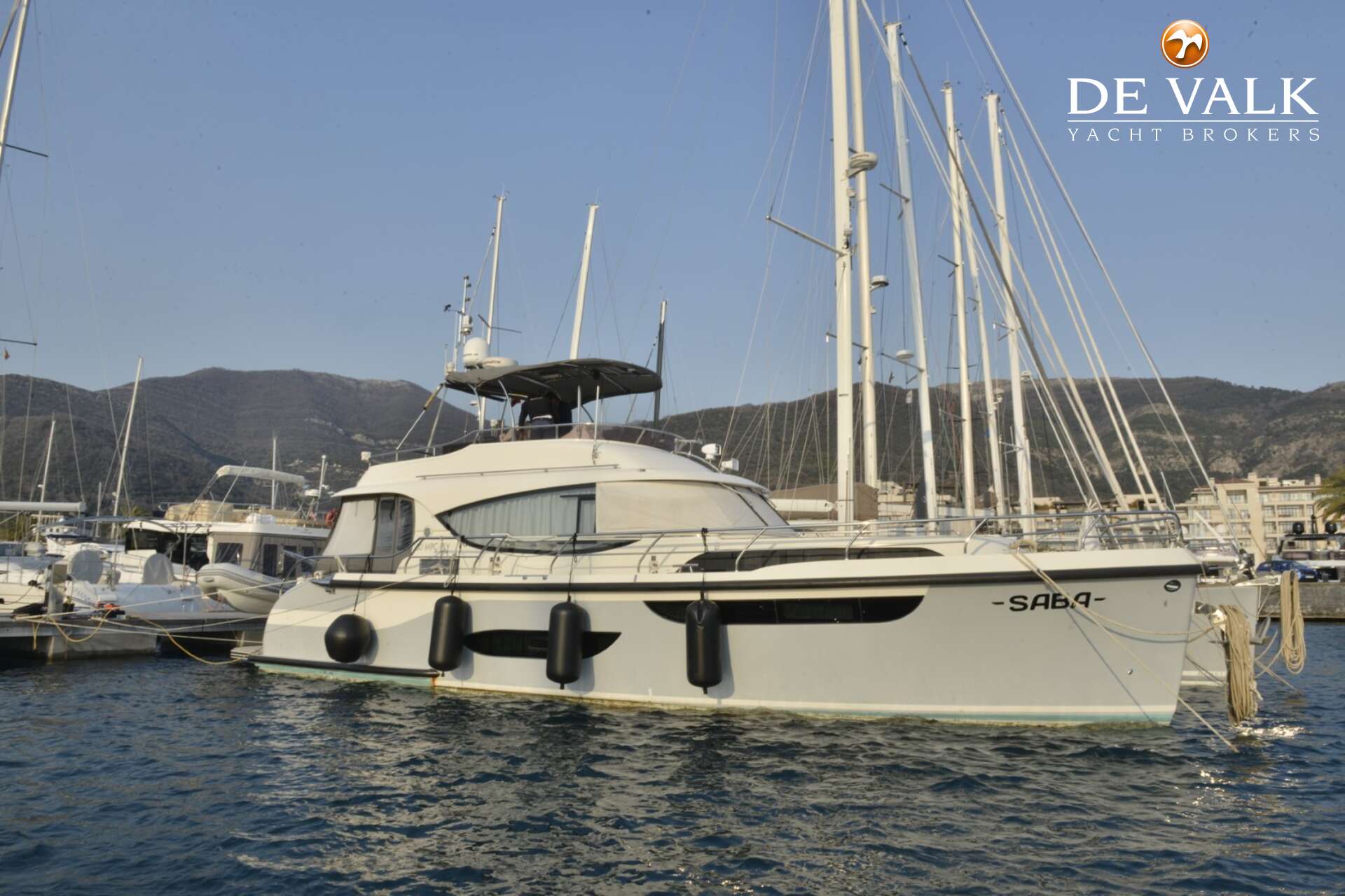 JETTEN 50 MPC-FLY motor yacht for sale | De Valk Yacht broker