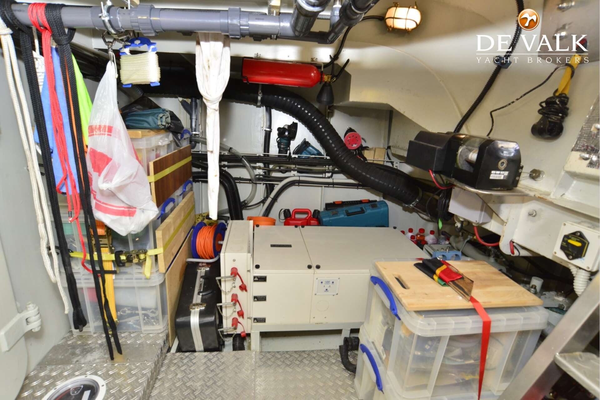 JETTEN 50 MPC-FLY motor yacht for sale | De Valk Yacht broker