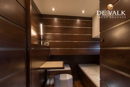JETTEN BEACH 62