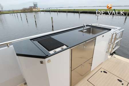JETTEN BEACH 62