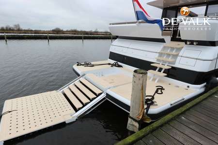 JETTEN BEACH 62