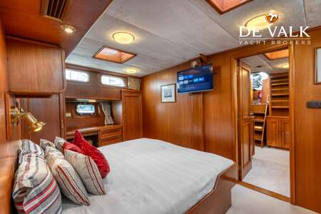 KEMPERS KETCH 24M