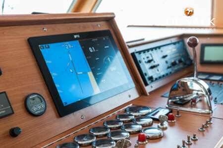 KEMPERS KETCH 24M