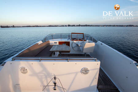 KING TRAWLER 39