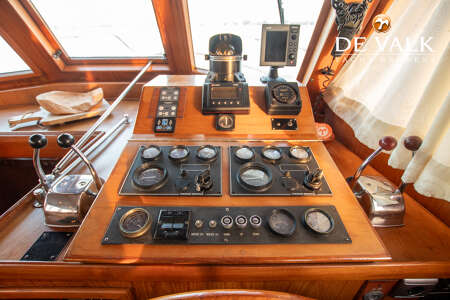 KING TRAWLER 39