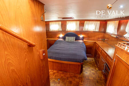 KING TRAWLER 39
