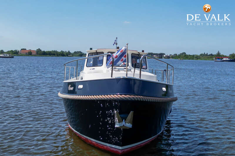 LANGENBERG CABIN CRUISER 880