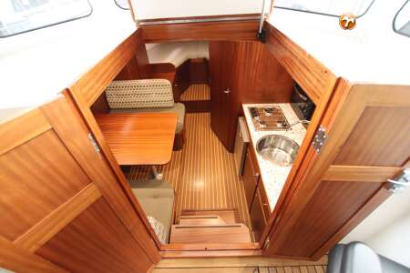 LANGENBERG CABIN CRUISER 880