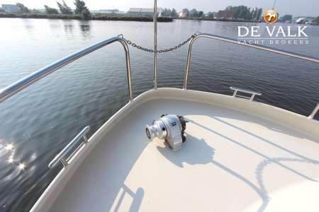 LINSSEN 29.9 SEDAN