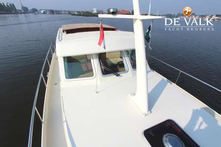 LINSSEN 29.9 SEDAN