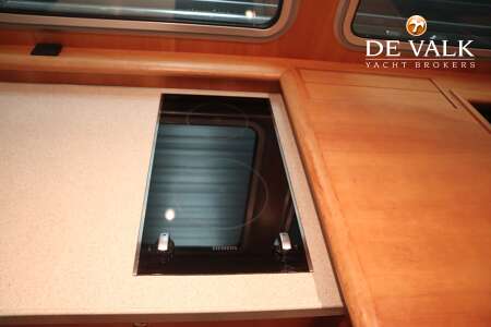 LINSSEN GRAND STURDY 380 SEDAN