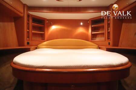LINSSEN GRAND STURDY 380 SEDAN