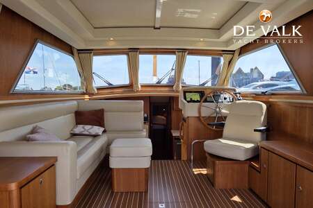 LINSSEN 450 RANGE CRUISER SEDAN