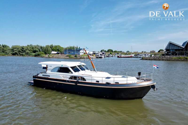 LINSSEN 450 RANGE CRUISER SEDAN