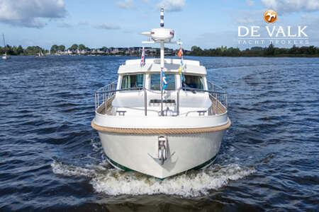 LINSSEN GRAND STURDY 33.9 SEDAN
